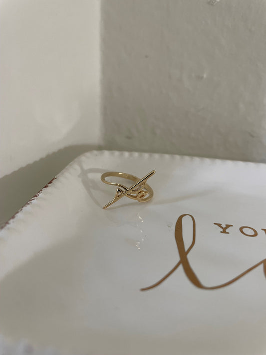 18K Gold Fe Ring